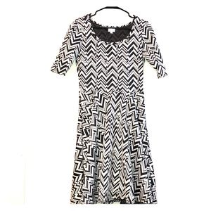 Black and White LuLaRoe Nicole Dress Medium